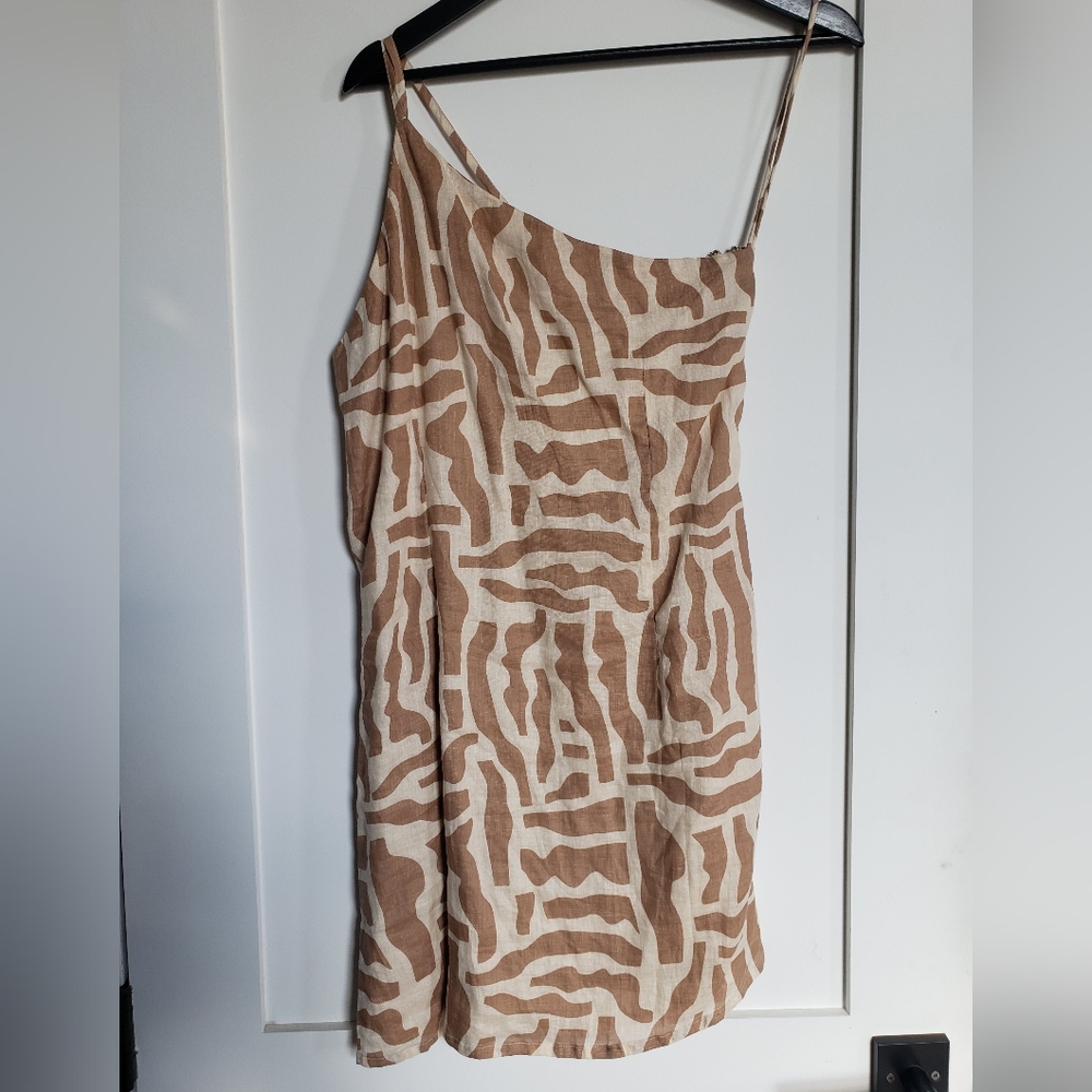 One shoulder dress by Faithful the Brand